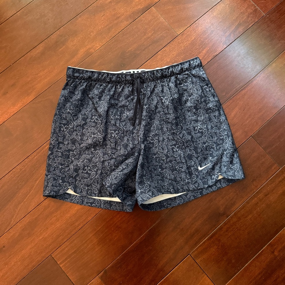 Nike Printed Black Athletic Shorts